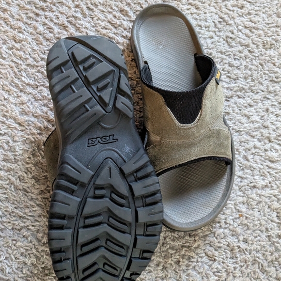 Teva - Picture 4 of 4